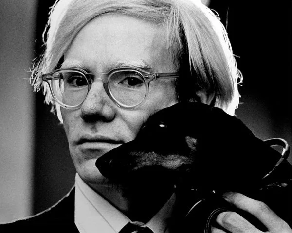 You are currently viewing Andy Warhol: The Pop Art Pioneer Who Redefined Art and Culture – From Campbell’s Soup to Celebrity Icons